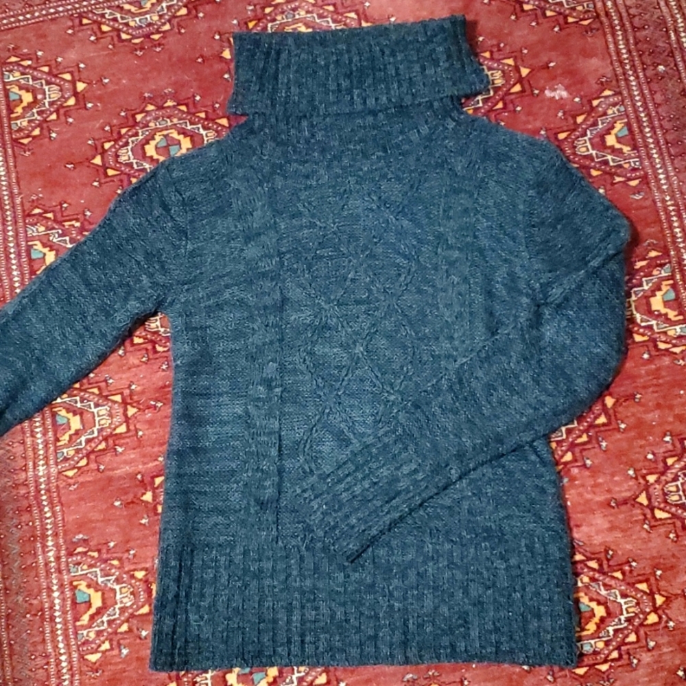 Turtleneck,  charcoal gray